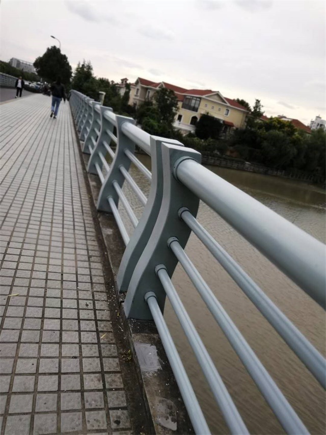 不銹鋼橋梁欄桿 不銹鋼橋梁欄桿